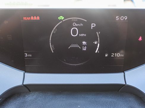 New 2026 Toyota Prius XLE image 26