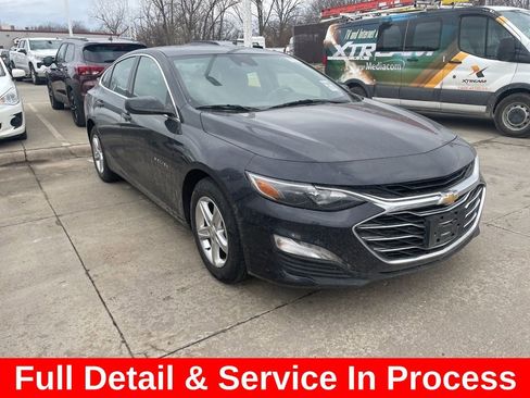 Used 2023 Chevrolet Malibu LT image 3