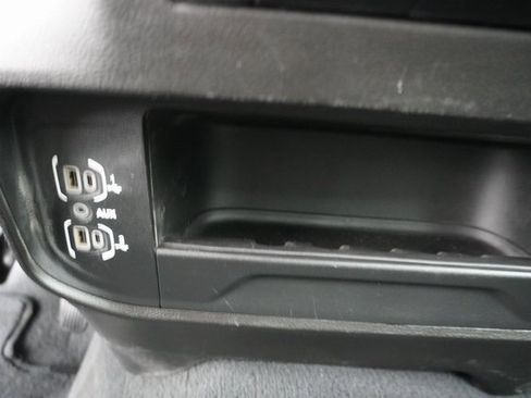 Used 2024 RAM 2500 Big Horn image 30