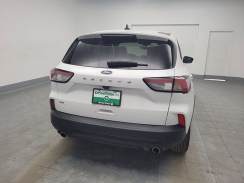 Used 2022 Ford Escape SE w/ SE Sport Appearance Package image 7