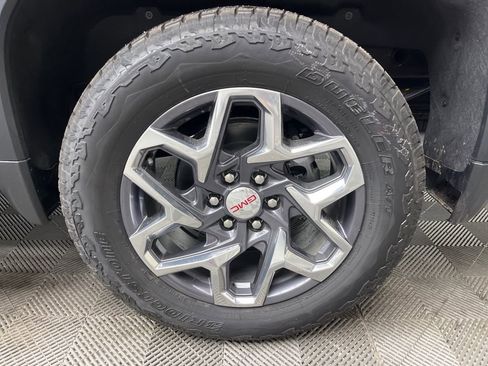New 2026 GMC Sierra 1500 SLT w/ SLT Premium Plus Package AWD/4WD image 4