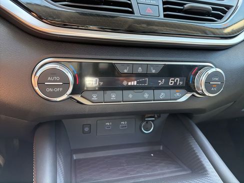 New 2026 Nissan Altima 2.5 SR w/ SR Premium Package FWD image 10