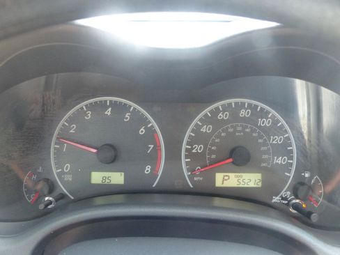 Used 2013 Toyota Corolla LE FWD image 24