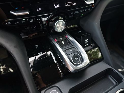 Certified 2026 Acura MDX SH-AWD w/ Technology Package image 33