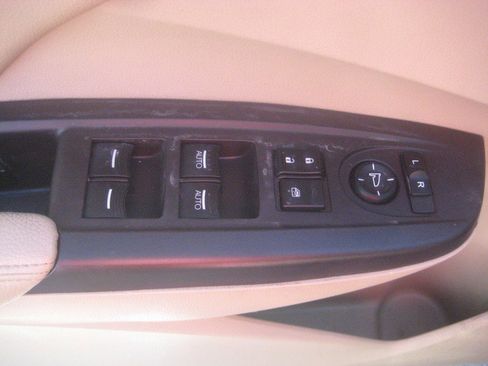 Used 2016 Acura RDX w/ Technology Package image 16