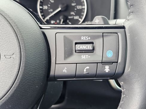 Used 2023 Nissan Rogue SL w/ SL Premium Package FWD image 23