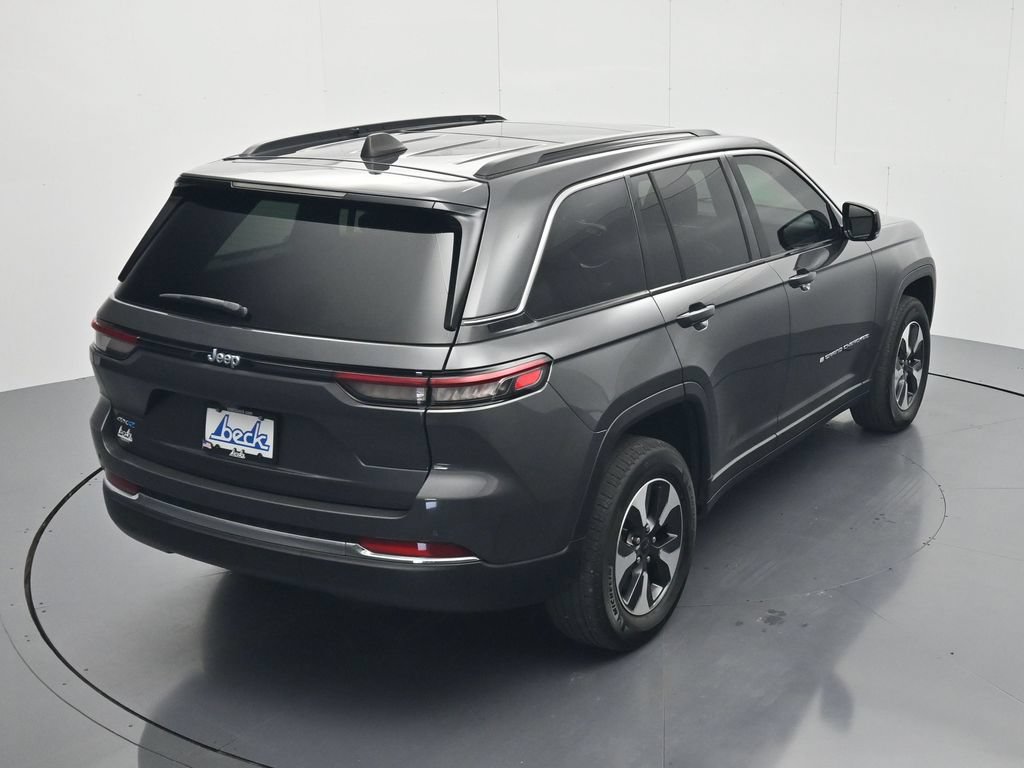 Used 2024 Jeep Grand Cherokee Limited 4xe w/ Trailer Tow Package AWD/4WD image 35