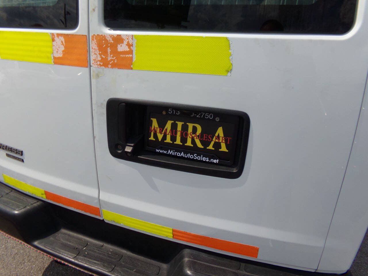 Used 2015 Chevrolet Express 2500 RWD image 13