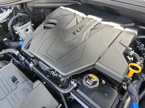 Used 2026 Genesis GV70 2.5T Select image 31