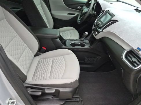 Used 2018 Chevrolet Equinox LS FWD image 27