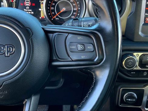 Used 2020 Jeep Wrangler Sport image 22