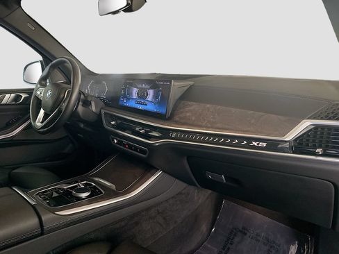 Used 2024 BMW X5 sDrive40i w/ Premium Package RWD image 31
