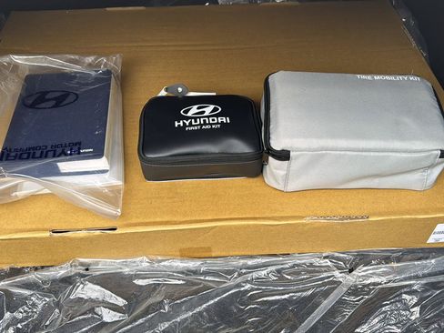 Used 2025 Hyundai Sonata Limited FWD image 19