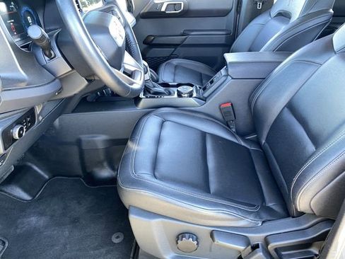 Certified 2025 Ford Bronco Badlands AWD/4WD image 17