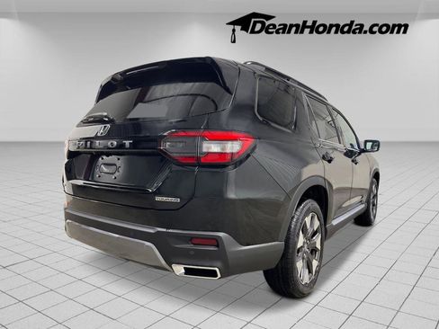 New 2026 Honda Pilot Touring image 7