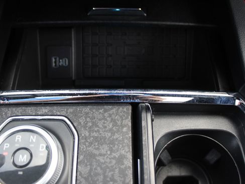 Used 2023 Ford Expedition Limited AWD/4WD image 34