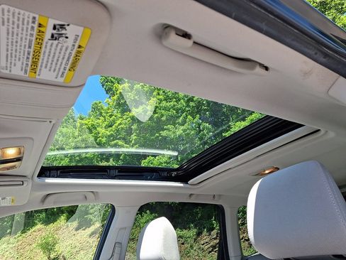 Used 2018 Subaru Forester 2.5i Premium AWD/4WD image 14