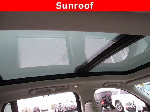 Used 2023 Volvo XC90 T8 Ultimate w/ Protection Package Premier image 14