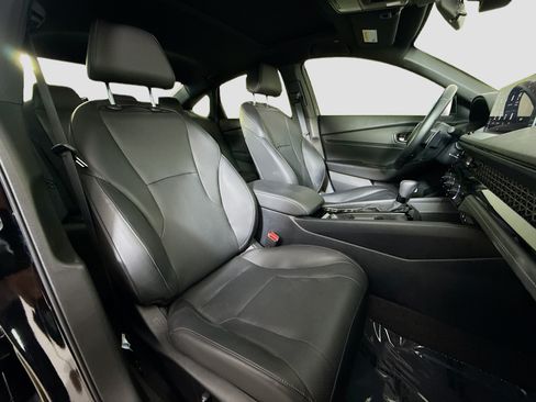 Used 2023 Honda Accord Sport image 29