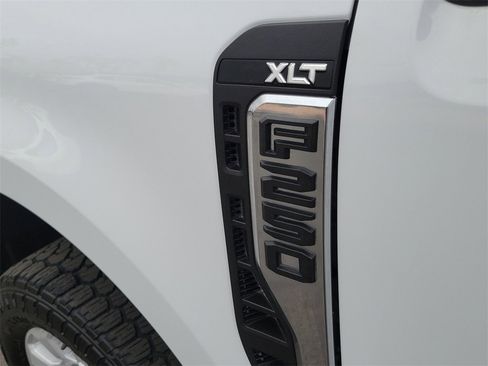 Used 2023 Ford F250 XLT image 22