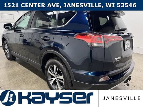Used 2018 Toyota RAV4 XLE image 4