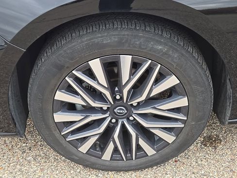 Used 2024 Nissan Altima 2.5 SV image 38