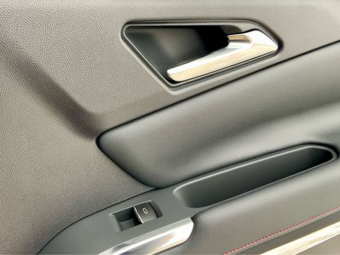 New 2026 Chevrolet Traverse RS image 56