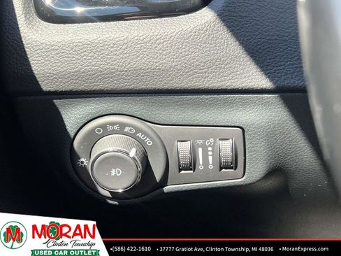 Used 2021 Jeep Compass Limited w/ Sun and Sound Group image 26