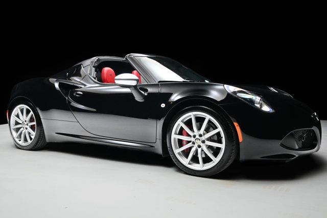 Used 2016 Alfa Romeo 4C Spider RWD image 25