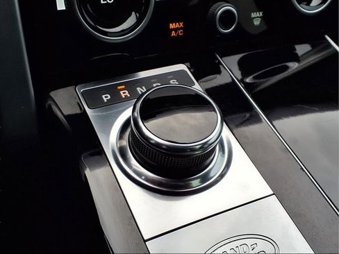 Used 2018 Land Rover Range Rover Supercharged image 21