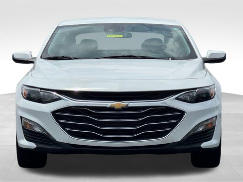 Used 2024 Chevrolet Malibu LT FWD image 2