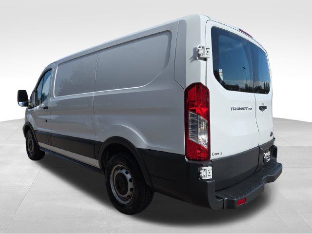 Used 2018 Ford Transit 150 130 Low Roof RWD image 13
