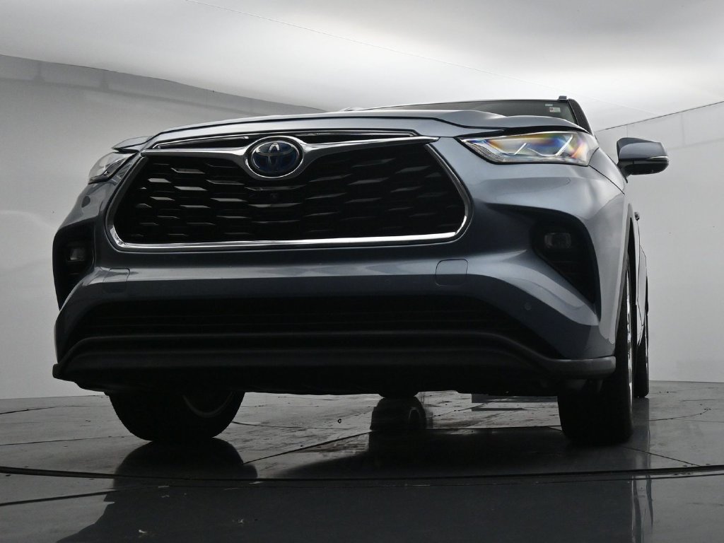 Used 2023 Toyota Highlander Limited AWD/4WD image 33