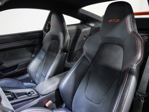 Used 2022 Porsche 911 GT3 image 36