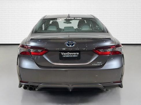 Used 2023 Toyota Camry SE FWD image 8