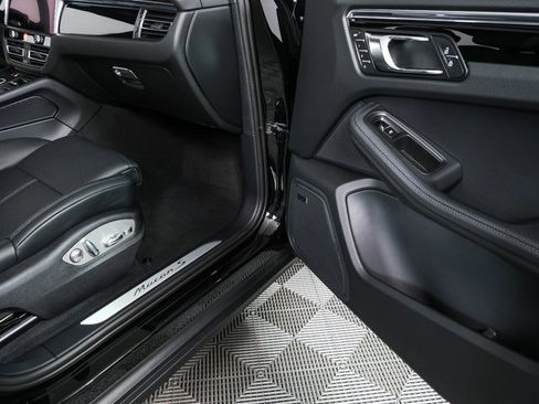New 2026 Porsche Macan S image 27