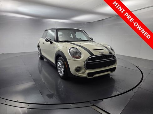 Used 2015 MINI Cooper S image 26