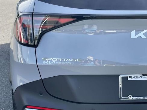 New 2026 Kia Sportage EX FWD image 15