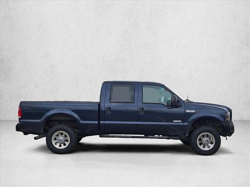 Used 2006 Ford F350 XL image 4