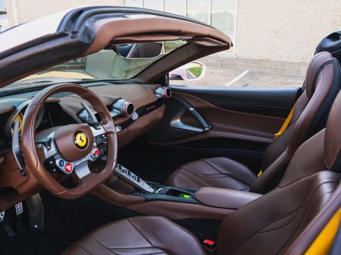Used 2021 Ferrari 812 GTS RWD image 43