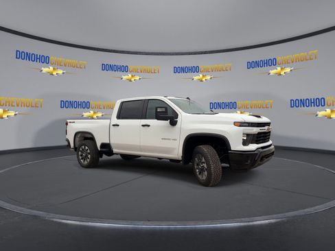 New 2026 Chevrolet Silverado 2500 Custom image 2