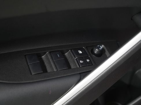 Used 2025 Toyota Corolla Cross XLE w/ Convenience Package AWD/4WD image 22