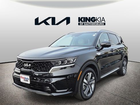 Certified 2023 Kia Sorento SX Prestige w/ Panoramic Sunroof Package AWD/4WD image 8