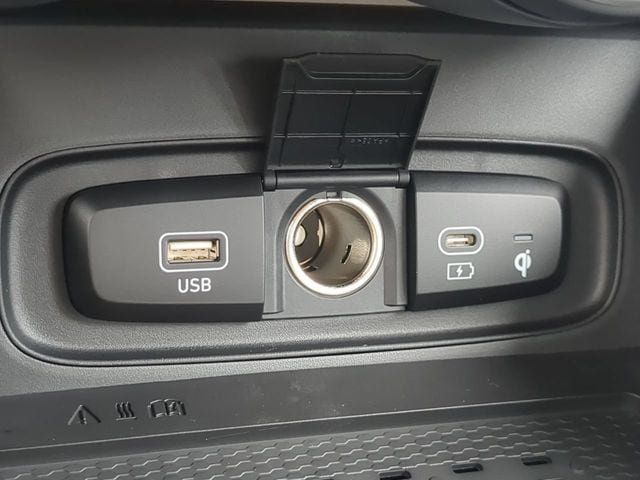 Used 2026 Hyundai Venue SEL FWD image 20