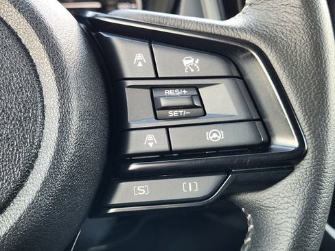 Certified 2025 Subaru Forester Premium AWD/4WD image 30