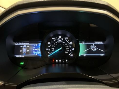 Used 2016 Ford Edge SEL w/ Equipment Group 201A FWD image 11