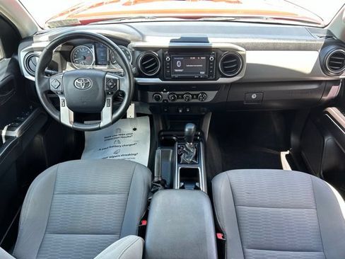 Used 2019 Toyota Tacoma SR5 AWD/4WD image 37