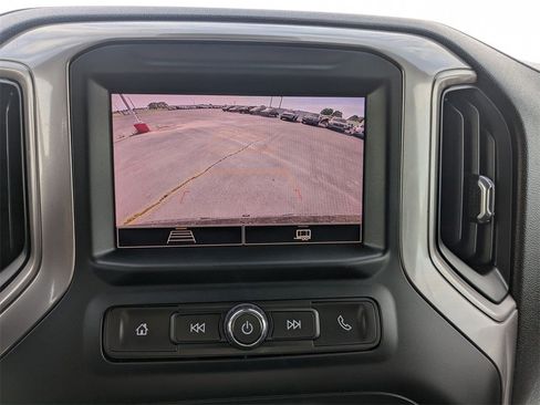 Used 2022 Chevrolet Silverado 1500 Custom image 18