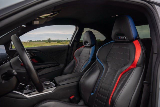 Used 2023 BMW M2 RWD image 15