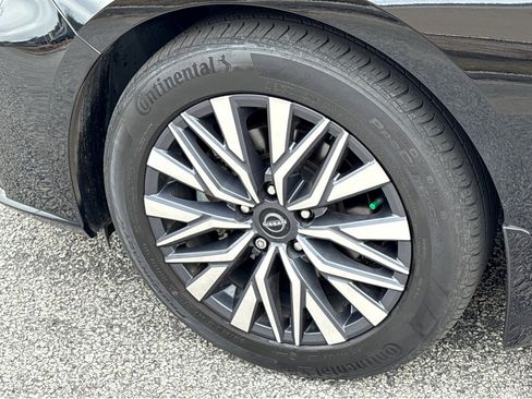 Certified 2025 Nissan Altima 2.5 SV image 19